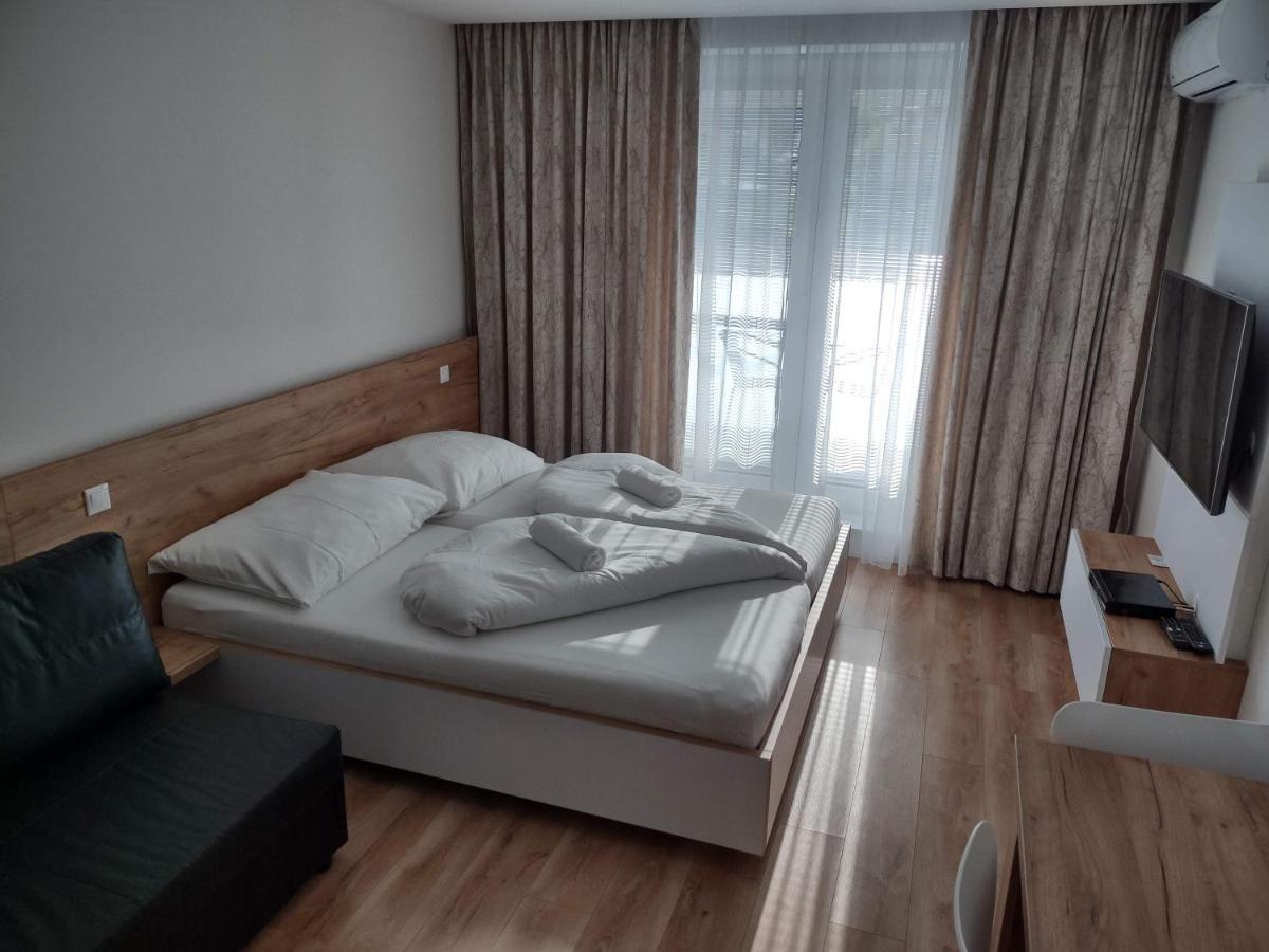 Apartman Kyjev Podhájska Екстериор снимка