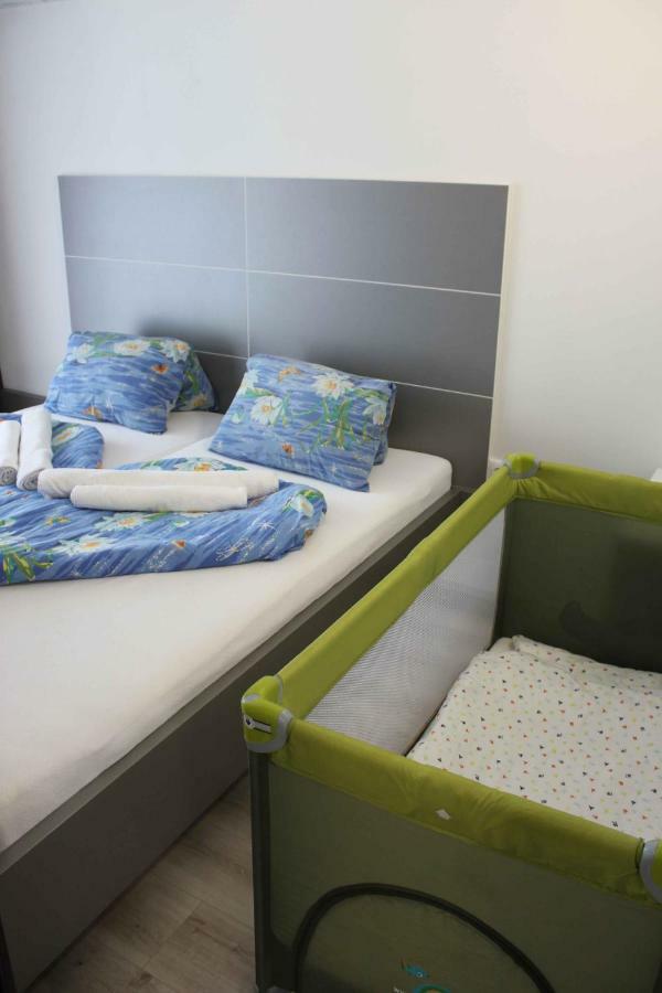 Apartman Kyjev Podhájska Екстериор снимка